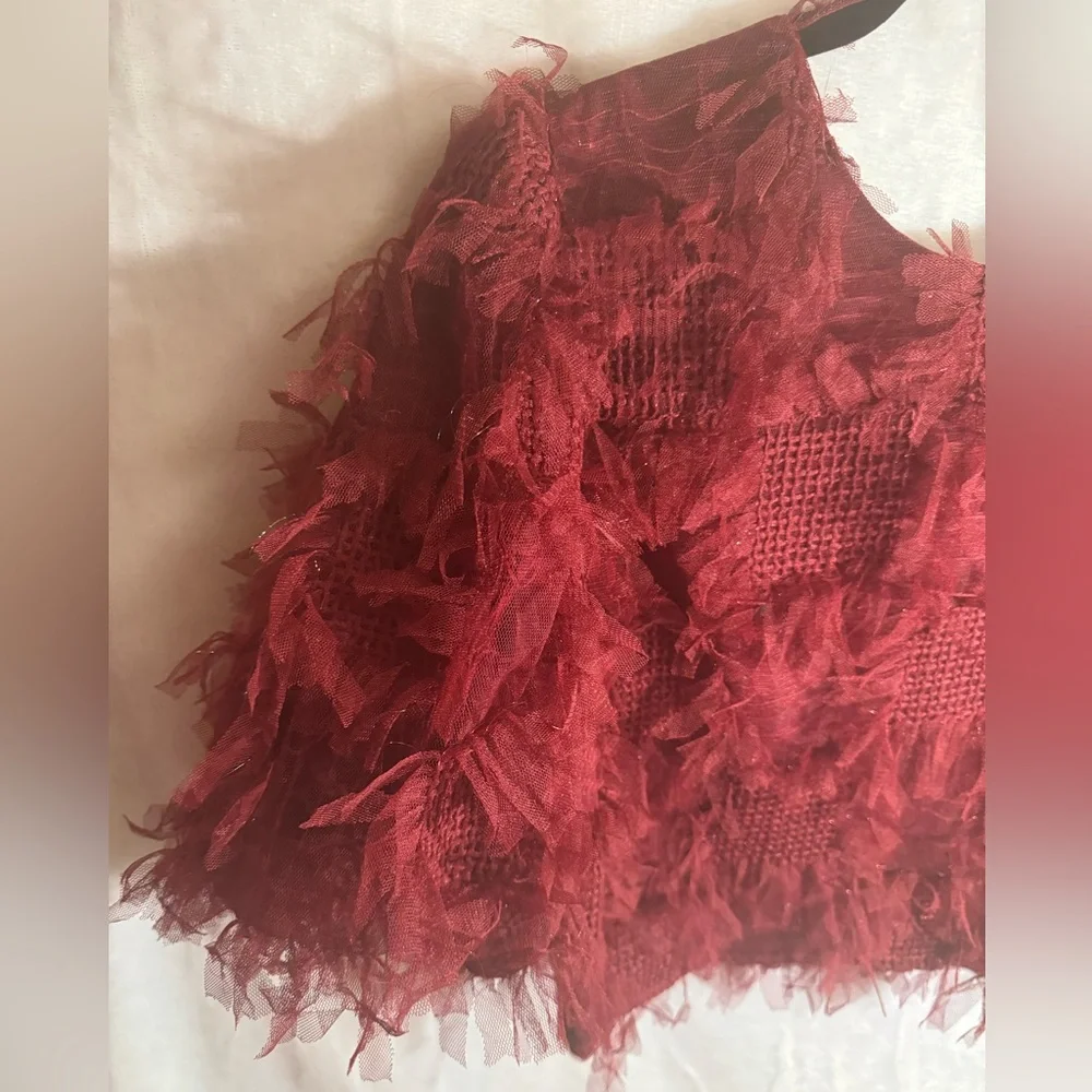 ENDLESS ROSE Gridded Mesh Feathered Cropped Top - Picture 7 of 9